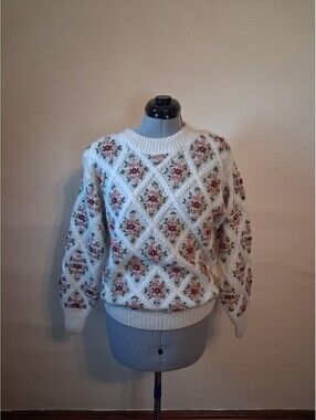 Vintage Floral Sweater, 90s Y2k Embroidered Cottagecore Size P/S oversized